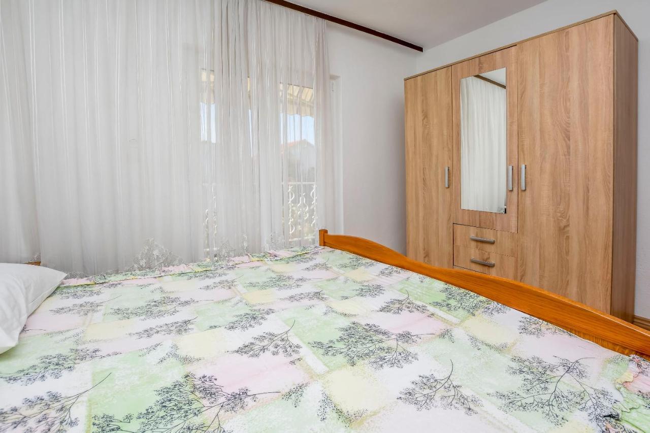 Apartments Karleusa 罗戈兹尼察 外观 照片