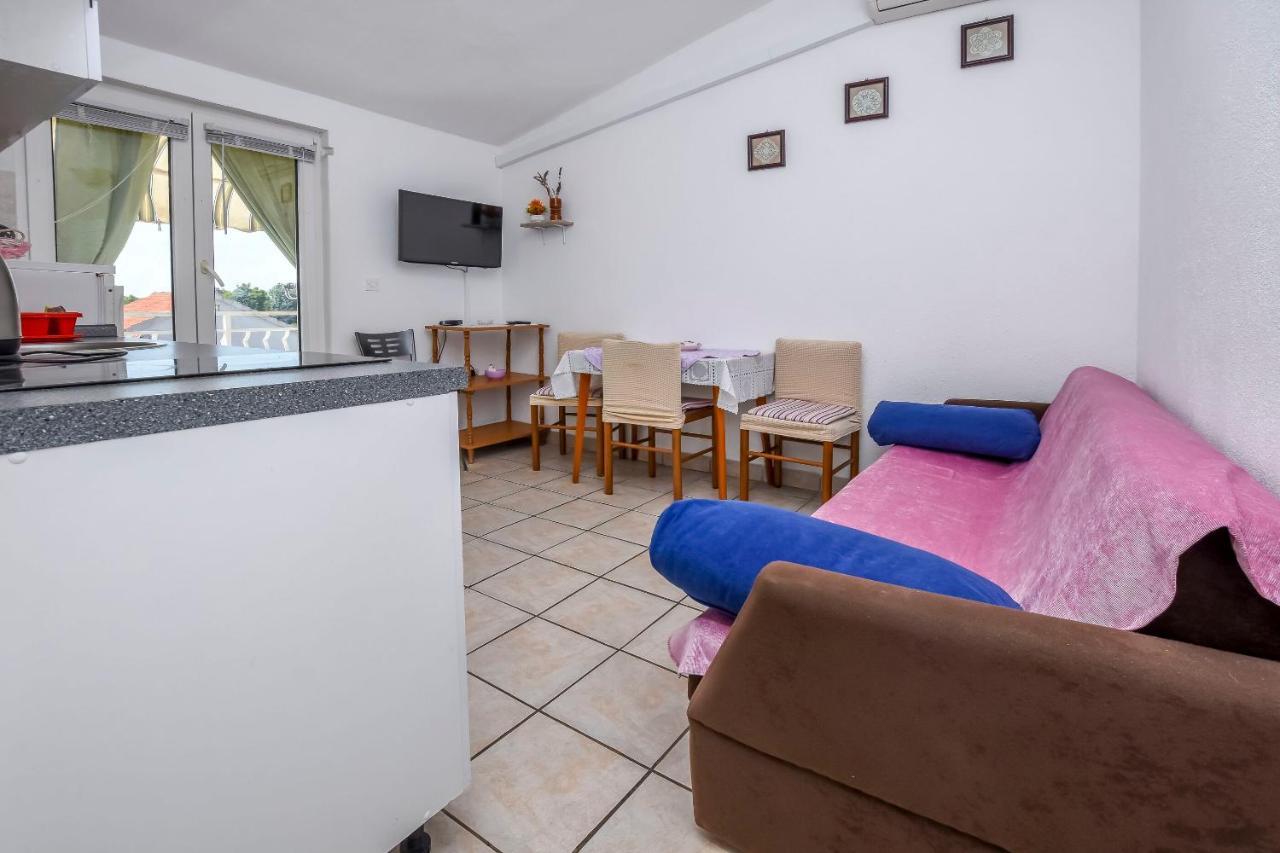 Apartments Karleusa 罗戈兹尼察 外观 照片